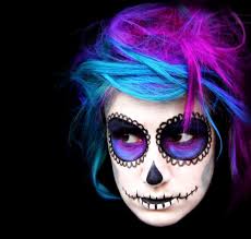 Ils vont de porte en porte et disent ˝trick or treat˝, qui signifie ˝farce ou friandise˝. 15 Exemples De Maquillages Halloween Pour Se Faire Ou Faire Peur Design Feria