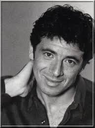 He is one of the most famous french singer and actor, known for le prénom (2012), and un secret (2007). Epingle Sur Patrick Bruel