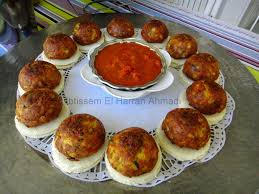Delices Et Caprices Mbatten Brouklou Sans Viande Au Four Revisite Boulettes De Chou Fleur A La Tunisienne Alimentation Viande Boulette