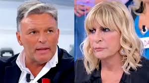 Non dà spazio, non dà il tempo necessario per far sì che una storia si sviluppi, perché lei vuole tutto e subito. Anticipazioni Uomini E Donne Oggi Gemma Galgani Stuzzica Maurizio Lanostratv