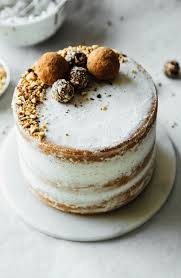 Hazelnut Crunch Cake Olc Crunch Cake Baking Desserts