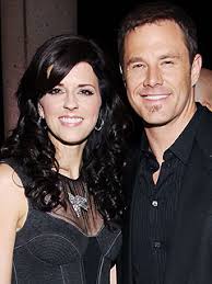 Karen fairchild, kimberly schlapman (formerly roads), phillip sweet, and jimi westbrook. It S A Boy For Little Big Town Couple People Com