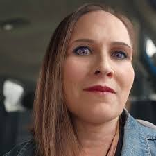 Kimberly Wiedman's Instagram, Twitter & Facebook