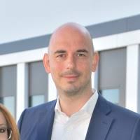 30+ Profile mit dem Suchbegriff „Lippold“