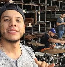 Eva Cosio's Instagram, Twitter & Facebook