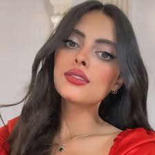 فاضل إتنين تلاته في حياتي محيرني هيضحكو عليا إمته ..,.