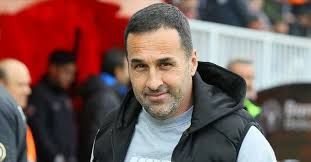 Fatih tekke'nin sözleşmesinin sona ermesinden sonra hoca arayışlarına başlayan denizlispor'a i̇ngiltere'de 'çılgın türk antrenör' diye ün salan hasan oktay önerildi. Denizlispor Dan Son Dakika Aciklamasi Denizlispor Un Yeni Teknik Direktoru Yalcin Kosukavak Oldu Takvim