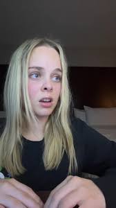 Hotel room fun! But, seriously, did you use my towl? #newgirl #averiwhite  #fyp #dharmann