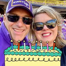 What does the Cajun French phrase 'feet gase' or 'ga' ase' mean?