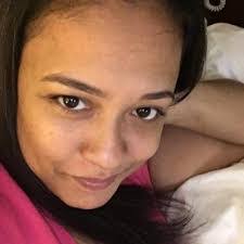 Elizabeth Burkhead's Instagram, Twitter & Facebook