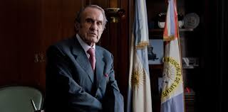 Daddy went in peace and dignity after fighting like a champion, with a noble and strong heart that followed him to the end, his daughter cora reutemann said. Eh5wgfnnhqtfqm