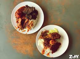 The infographic incorrectly claims that the measures outlined are part of singapore's new safe distancing measures (to be implemented on 7 apr). Kl Food Trip The Search For The Best Nasi Lemak Zoy To The World