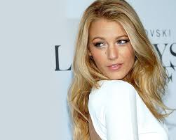 20 Layered Hairstyles That Celebrities Are Wearing Right Now