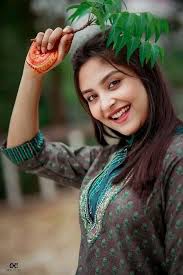 This is too cute 🥰 Tua with the uke 🤙🏼😁