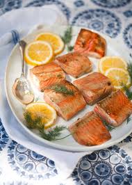 Ingredients 1 salmon fillet* (about 1 1/2 pounds), preferably at or near room temperature 1/4 cup white wine (i typically use pinot grigio or sauvignon blanc) 2 tablespoons brown sugar (lightly packed) Best Ways To Serve Salmon For Dinner Kitchn