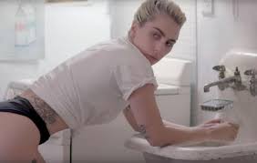 Resultado de imagem para documentario lady gaga