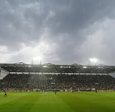 Julian brandt macht sich über. Astra Fc St Pauli Prangert Eigenen Sponsor Offentlich Wegen Rassismus An Welt