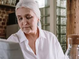 Conversation about moving to senior community should be done with ease