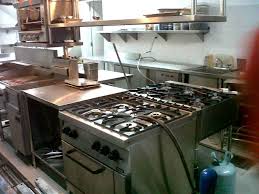 Ingin punya dapur dengan kitchen set yang lengkap berpenampilan mewah? Kitchen Set Stainless Tempat Pembuatan Peralatan Dapur Restoran Dari Stainless Steel Custom Jual Meja Stainless Dan Peralatan Dapur Restoran Dari Stainless Kitchen Equipment Custom