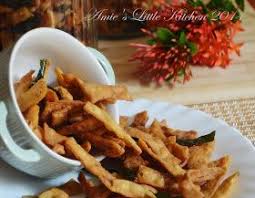 Dada ayam (dihiris nipis) 1 cawan tepung goreng adabi ½ cawan serbuk roti (warna putih) 1 biji telur sedikit serbuk cili sedikit serbuk lada putih minyak masak. Pin Di Snacks