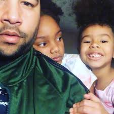 Lol o my God every one is. Squashing me 💕💓