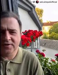 #Repost @selcuktepeliofficial , ・・・, Kültür denince akla tilkiler,  kirpiler, arılar, karıncalar falan gelir. Buna sanatı da eklersek o zaman  ilk sıra Stanley Kauffmann’ındır. Geçen hafta yazmıştım, ...