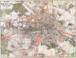 Berlin ist eine weitläufige stadt mit sehr verschiedenen stadträumen, die dicht beieinander ganz ein stadtplan offenbart auch den berlinern ausflugsmöglichkeiten oder alternative routen und offeriert. Berlin Stadtplan 1832 Magenhofer Als Kunstdruck Oder Handgemaltes Gemalde