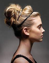 20 Gorgeous Hairstyles To Wear This Holiday Season Lazy Hairstyles Medium Hair Styles Headband Hairstyles