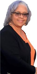 Francine Cook's Instagram, Twitter & Facebook