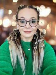 Any recommendations for a hair salon or stylist to do festival braids.  Photo for example.