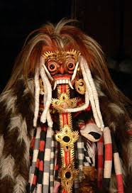 Rangda Revealed For The Demoness She Is Barong Dance Ubud Palace Bali C Judith Sylte 1997 Gambar Seni Tradisional Mitologi