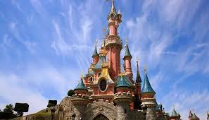 Drop Towers Rollercoasters More These Best Theme Parks In The World Have It All Disneyland Paris Accommodation Disneyland Paris Day Trip From Paris