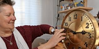 Die raststätten sind rund um die uhr geöffnet; Uhren Werden Vielleicht Zum Letzten Mal Umgestellt