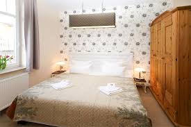 Monikas ferienwohnung (bungalow)in kühlungsborn zentrumnah und nur ca. Zweiraumppartements Ferienwohnungen Kuhlungsborn