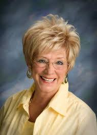 Lynn Dirks's Instagram, Twitter & Facebook