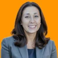 Beth Huddleston's Instagram, Twitter & Facebook