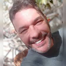 Diario de referencia y decano de la prensa nacional. 7fw8vhntwywynm