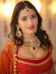 Happy दिवाली 🙏🏻🥰❤️ Outfit @jiviva_ Jewellery @divaartjewellers  #neetubisht #diwali #post