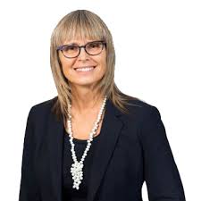 Bonnie Manning's Instagram, Twitter & Facebook