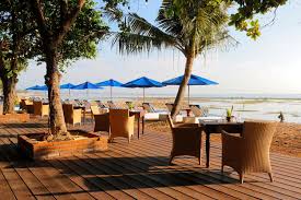 Walaupun keduanya memiliki pesona yang berbeda satu sama lain. Inna Sindhu Beach Hotel Resort Sanur Harga Terbaru 2021
