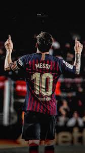 A desktop wallpaper is highly customizable, and you can give yours a personal touch by adding your images (including your photos from a camera) or download beautiful pictures from the internet. Lionel Messi Wallpaper 4k 1 Fotos De Messi Messi Futbol Messi