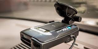 The oled display is simple and bright and voice alerts. Review Escort Max 360 Radar Detector With Directional Arrows