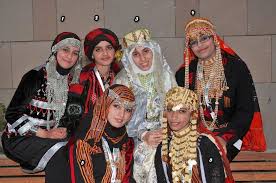 ملابس تقليدية .. | Yemeni clothes, Costumes around the world, National  clothes
