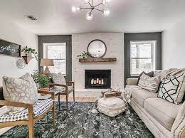 It adds the pop of color that was lacking, it adds character and interest, and the gallery i think accent walls are such a fun way to completely change the look of your room and right now navy blue accent walls with a gorgeous gallery wall are. How To Choose An Accent Wall In Living Room Designing Idea