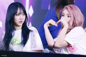 Soompi On Twitter This Sums Up Their Entire Dynamic In 2020 Mamamoo Moonbyul Mamamoo Moonbyul