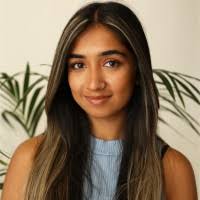 Amy Mistry's Instagram, Twitter & Facebook