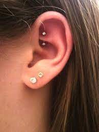 Rook Piercing It S So Cool But It S Supposed To Hurt A Lot This Is How I Want My Right Ear To Look Ear Piercings Rook Earings Piercings Piercing