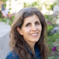 Elena King's Instagram, Twitter & Facebook