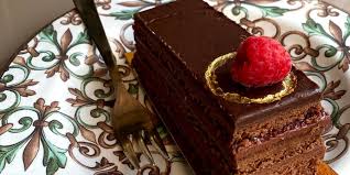 Scegli un regalo di fidanzamento davvero speciale con l'offerta di gioiapura, trovi tante idee regalo per fidanzamento in vendita online a prezzi esclusivi. Piu Di 40 Idee Regalo Per Una Ragazza Tra 25 E 30 Anni Milan Foodie Insider