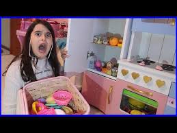 Rüyanın çiftliği kanalımızda bugün oyuncak peluş bebeklerimizi bahçemizde el arabası ile gezdirdik. Ruyanin Ciftligi 3gp Mp4 Mp3 Flv Indir